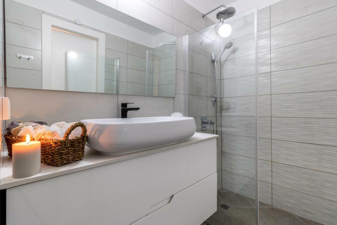 Luxury Three-Bedroom/Terrace Over Old City View Jeruzalem Buitenkant foto